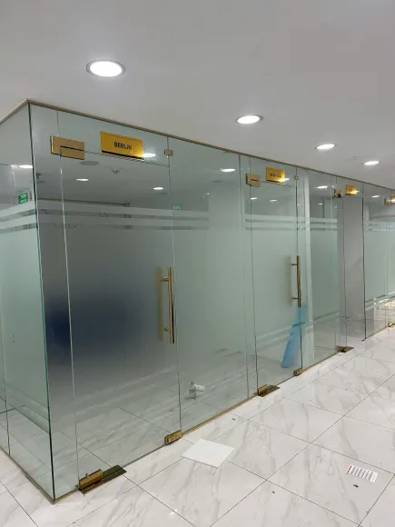 Thu Mua Kính Cường Lực Giá Rẻ TP.HCM Uy Tín – Nhanh Chóng Tại Đại Phát